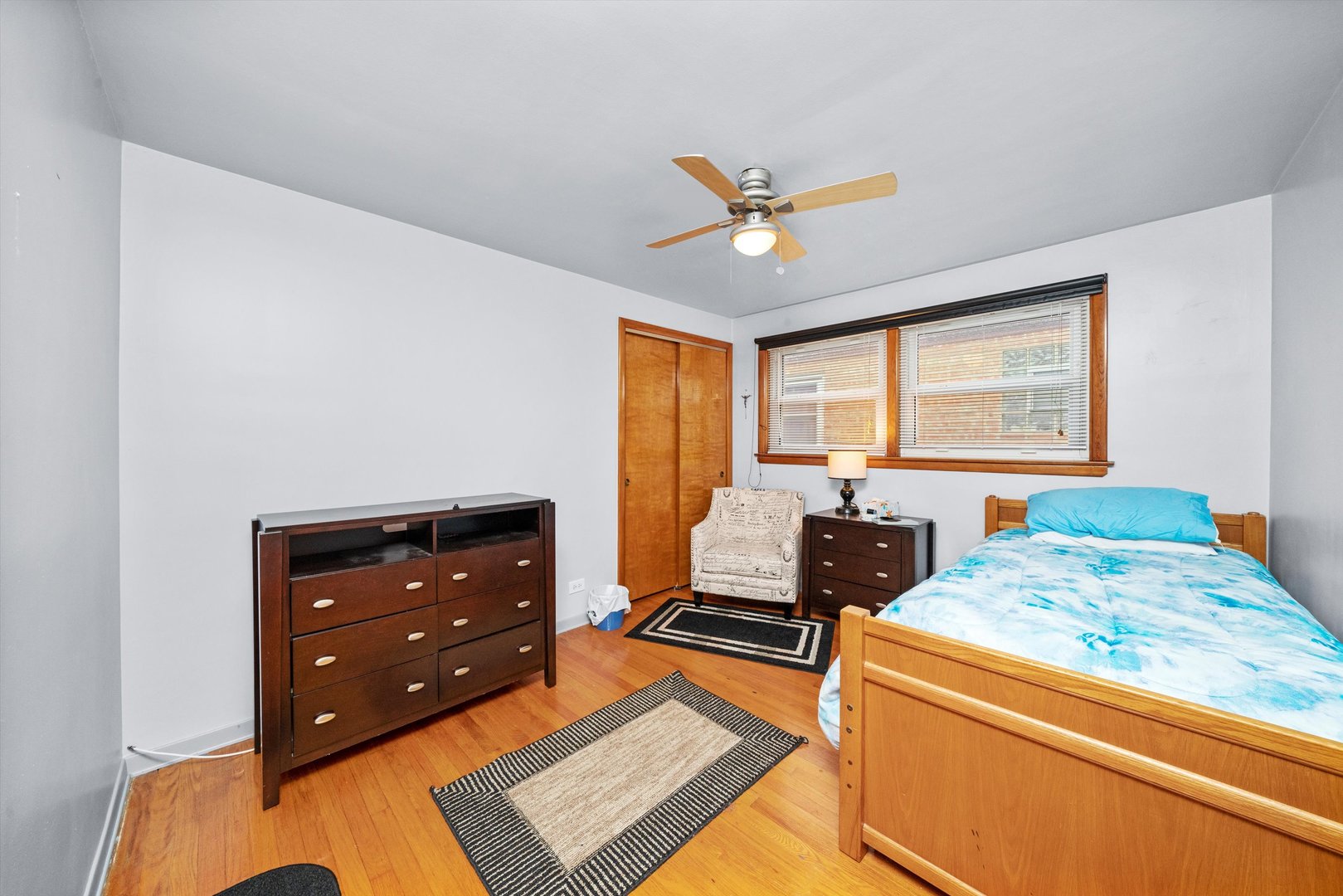 6022 S Rutherford Avenue