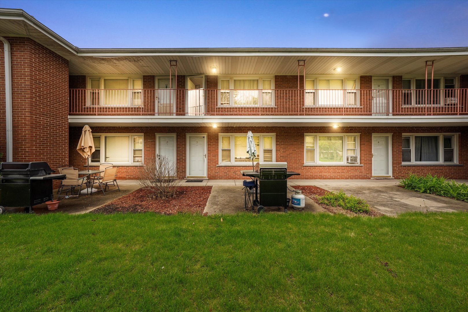 165 DOVER Drive Unit: 3