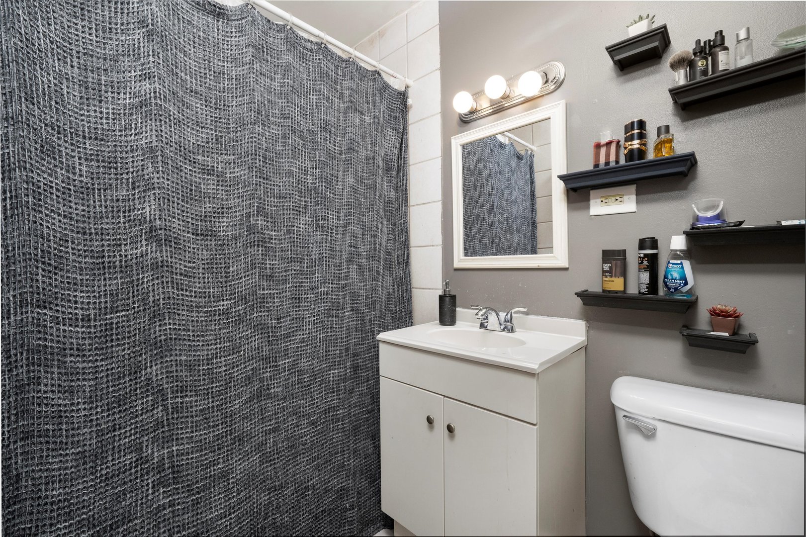 165 DOVER Drive Unit: 3