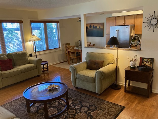 1154 INVERRARY Lane Unit: 1154
