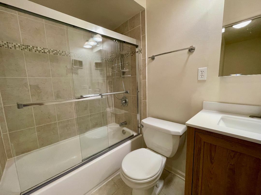 1154 INVERRARY Lane Unit: 1154