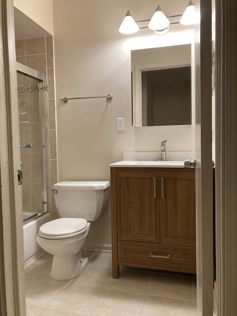 1154 INVERRARY Lane Unit: 1154