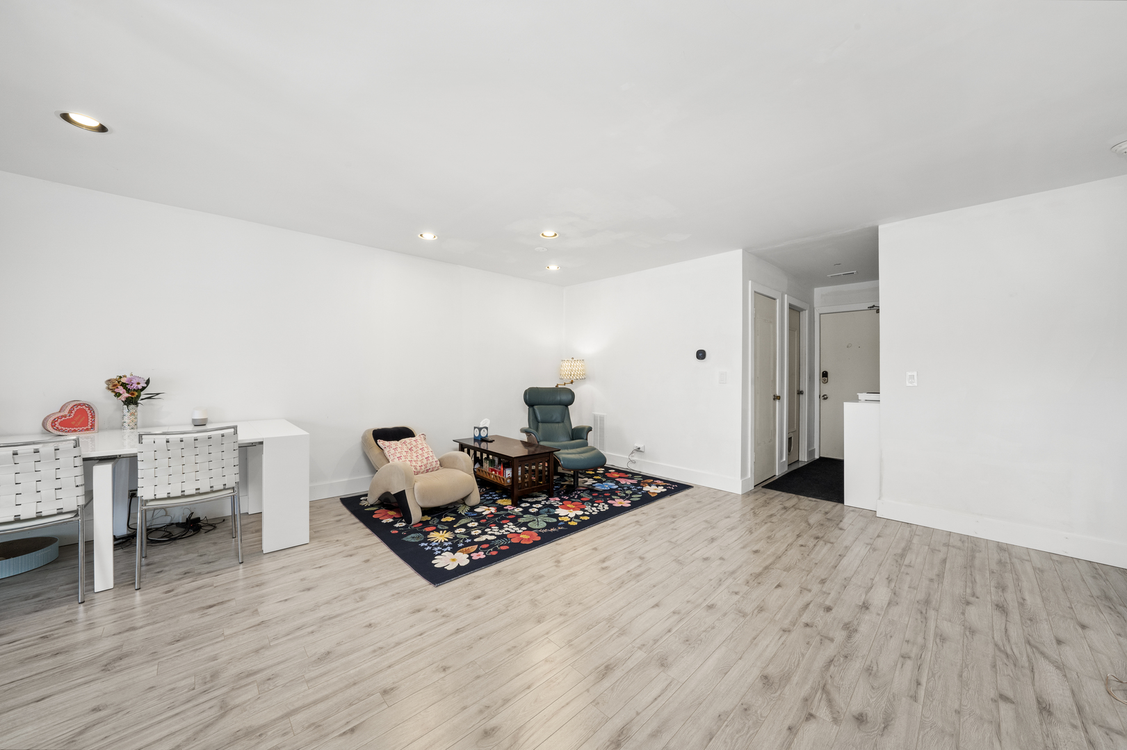 29W440 Emerald Green Drive Unit: G