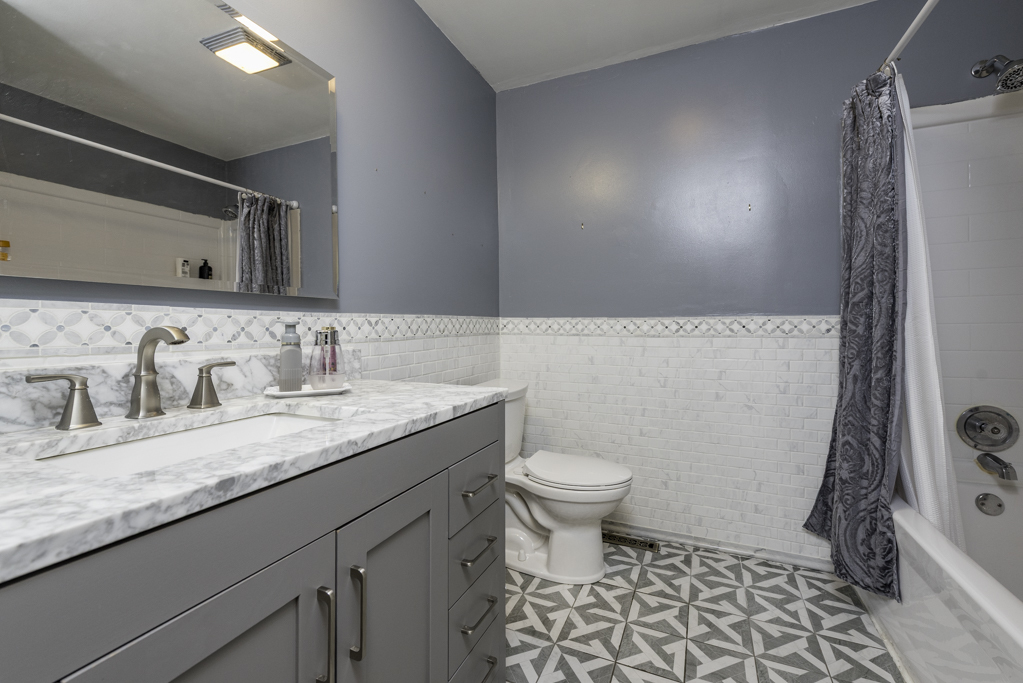 10100 W chaplin Avenue