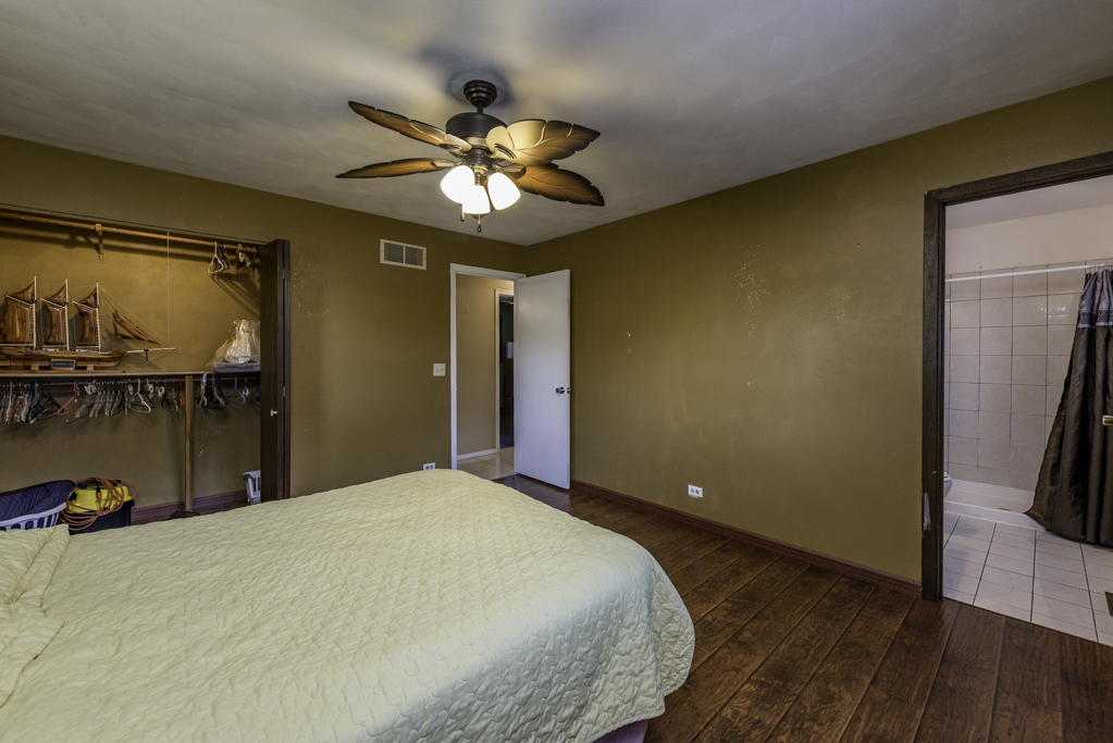 10100 W chaplin Avenue