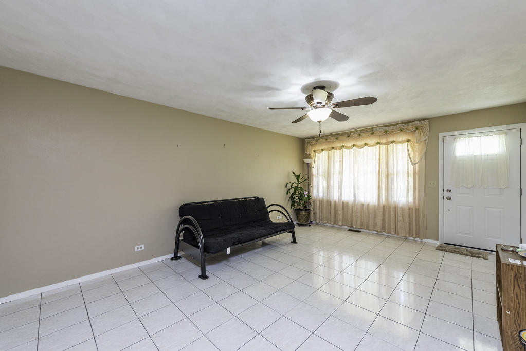 10100 W chaplin Avenue