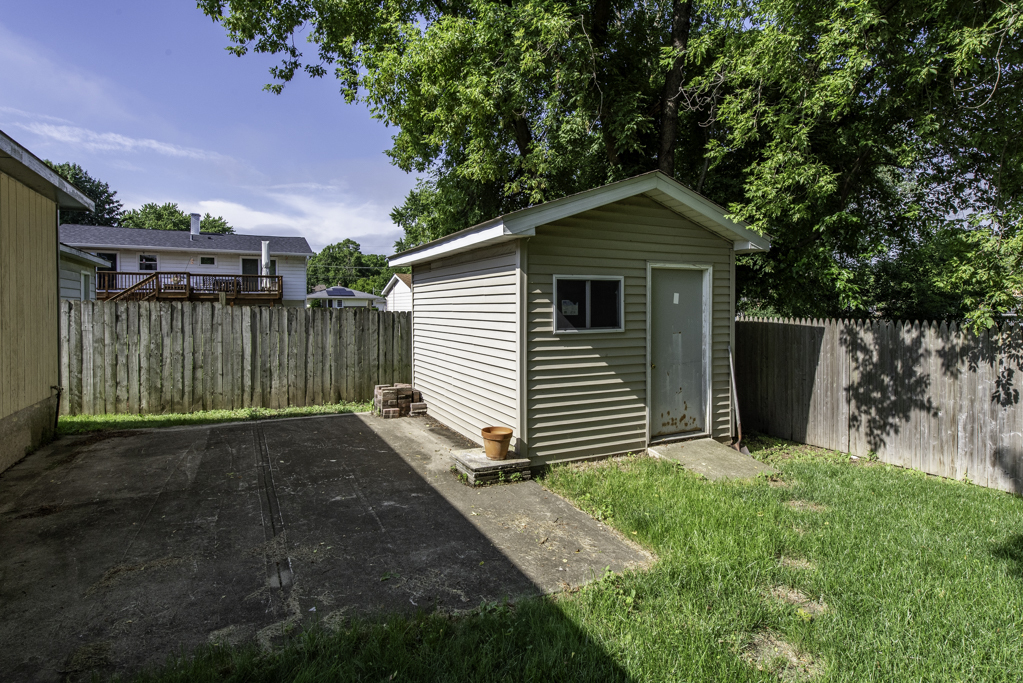 10100 W chaplin Avenue