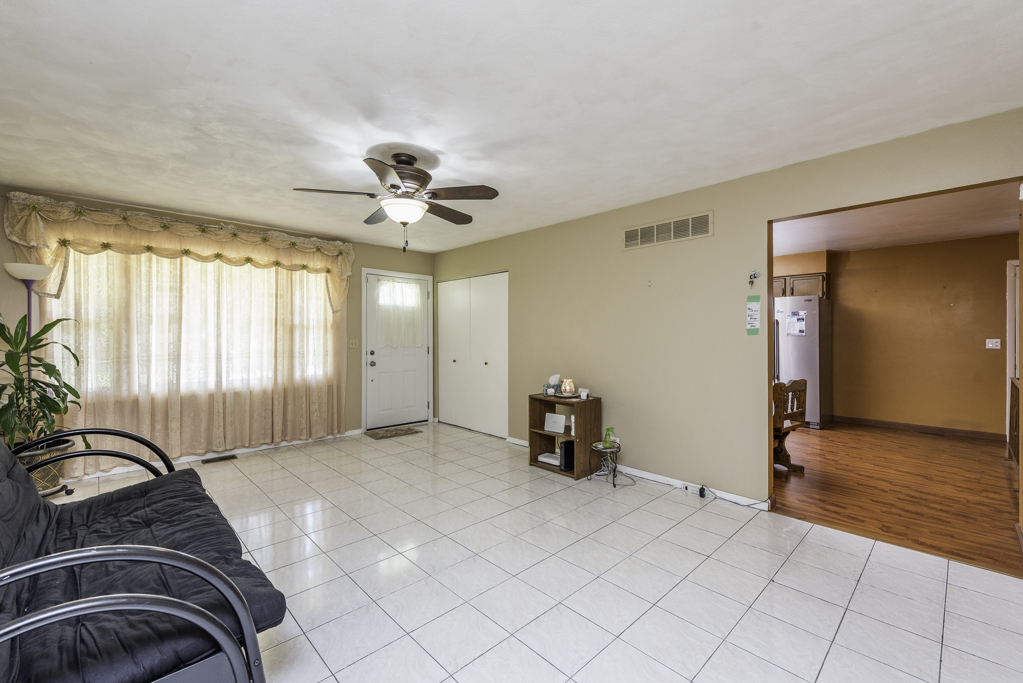 10100 W chaplin Avenue