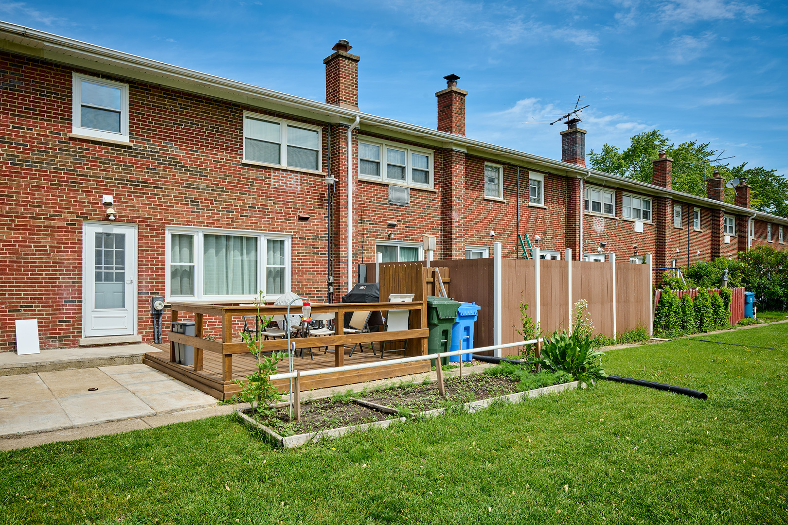 926 N Boxwood Drive Unit: B