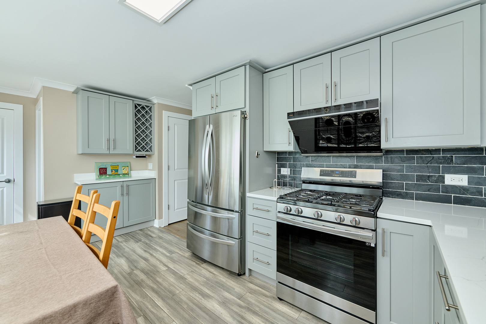 926 N Boxwood Drive Unit: B