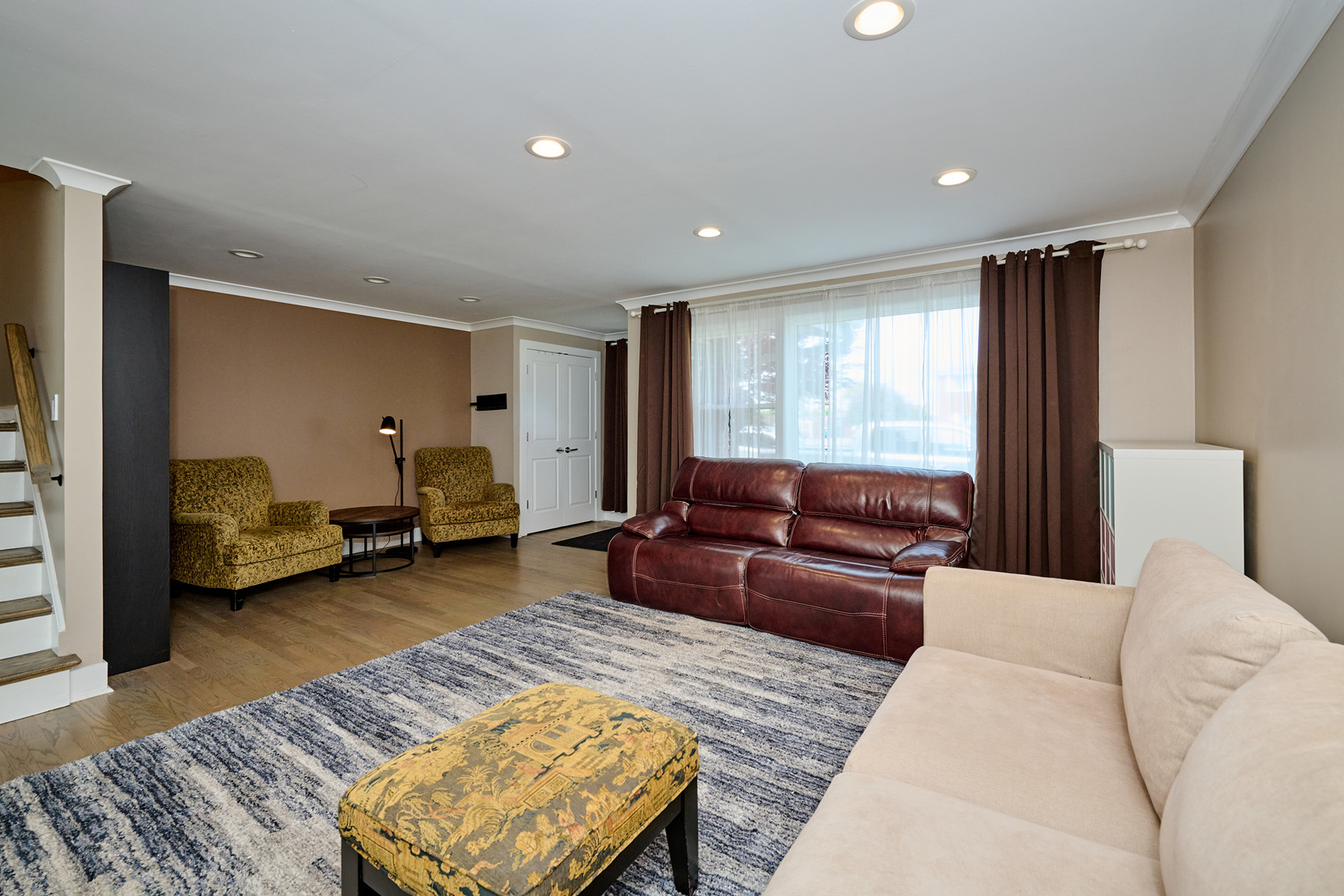 926 N Boxwood Drive Unit: B