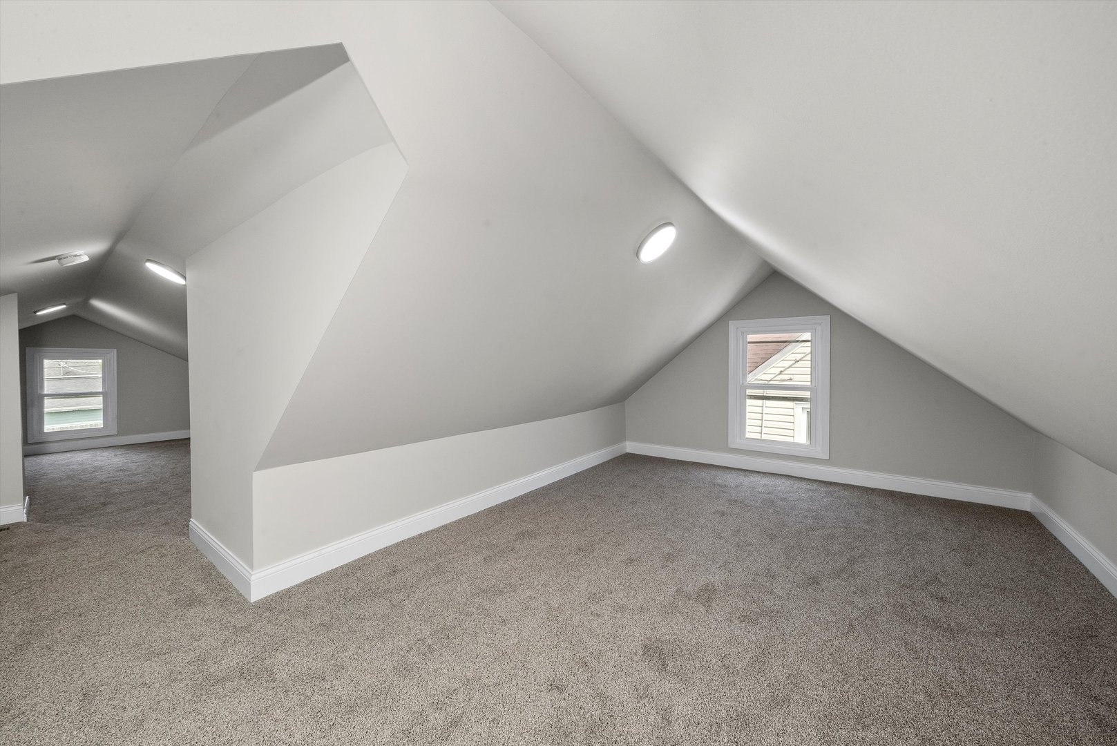 1326 N Poplar Avenue