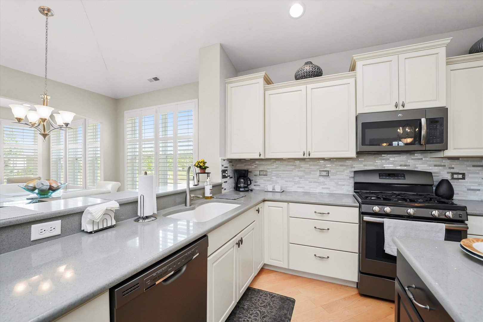 4064 Chesapeake Lane