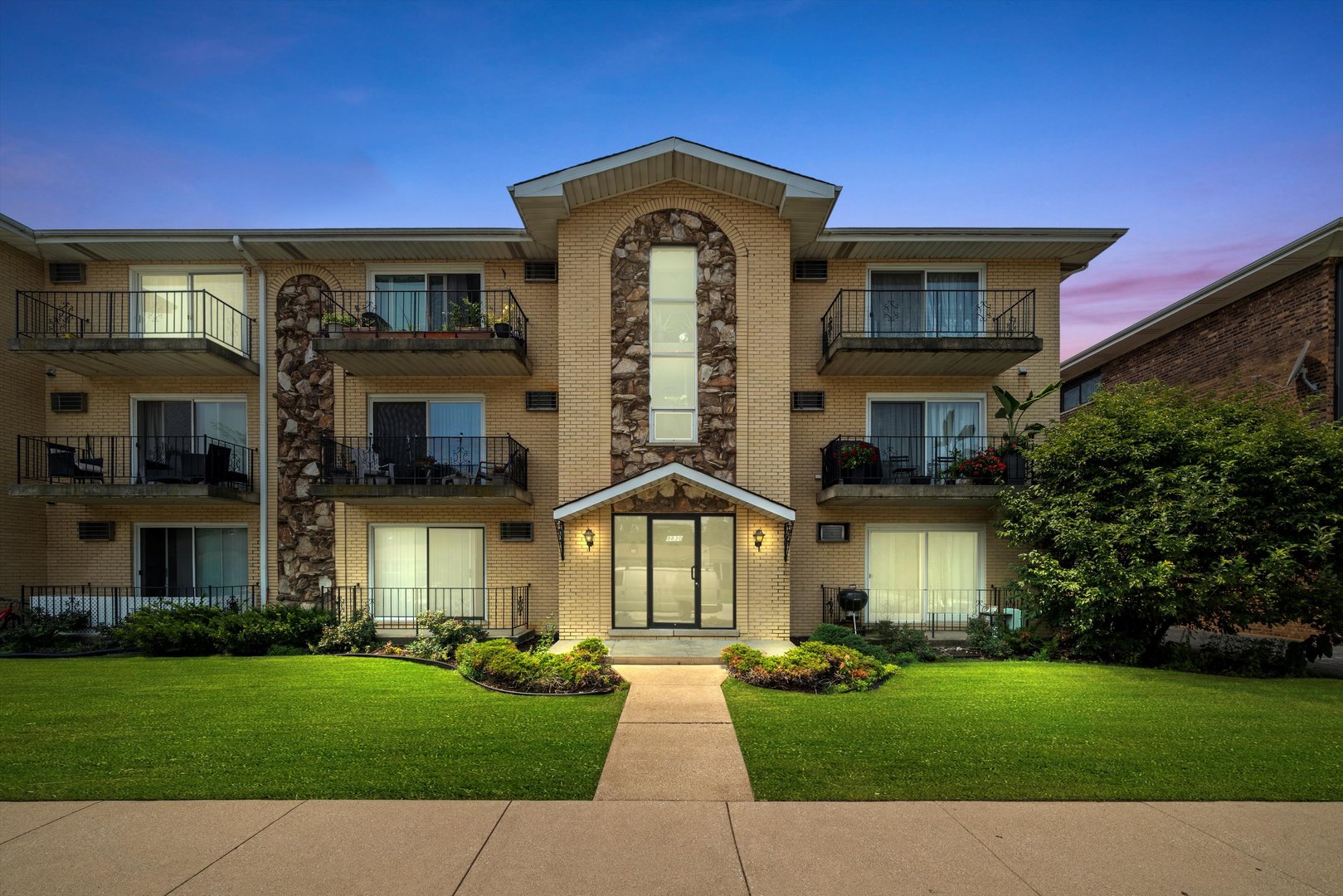 8830 Mobile Avenue Unit: 101