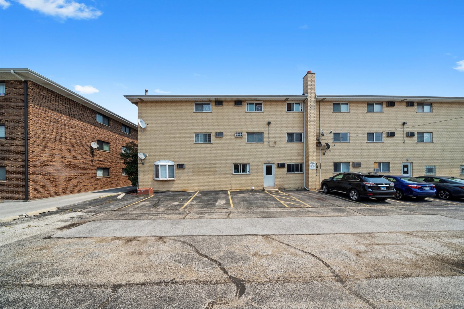 8830 Mobile Avenue Unit: 101