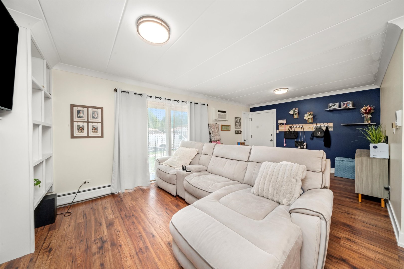 8830 Mobile Avenue Unit: 101