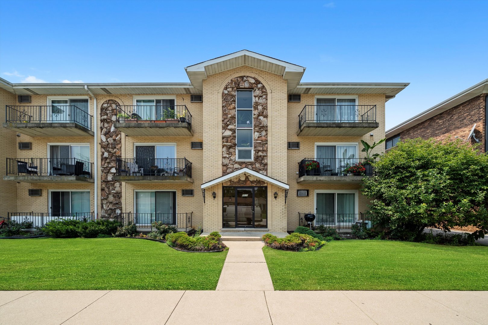 8830 Mobile Avenue Unit: 101