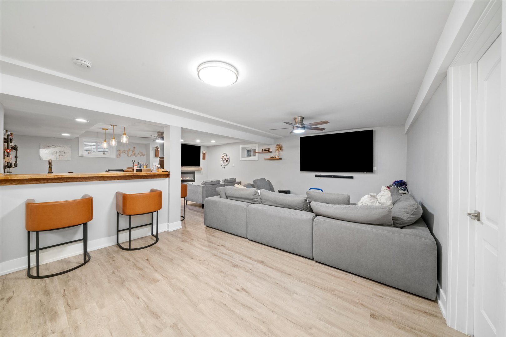 8830 Mobile Avenue Unit: 101