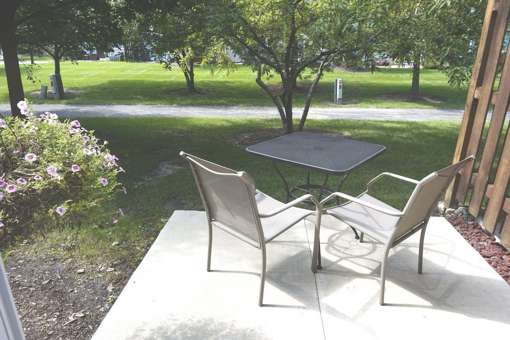 1382 Redbridge Court