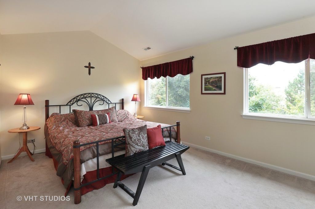 1382 Redbridge Court