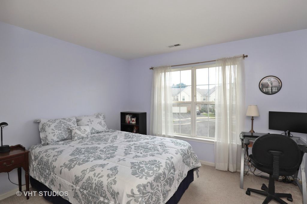 1382 Redbridge Court