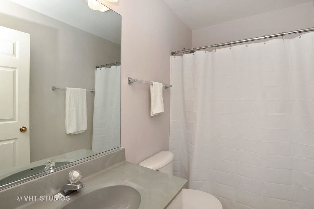 1382 Redbridge Court