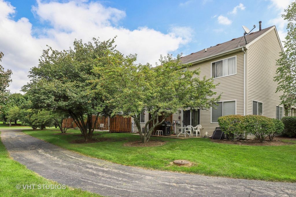 1382 Redbridge Court