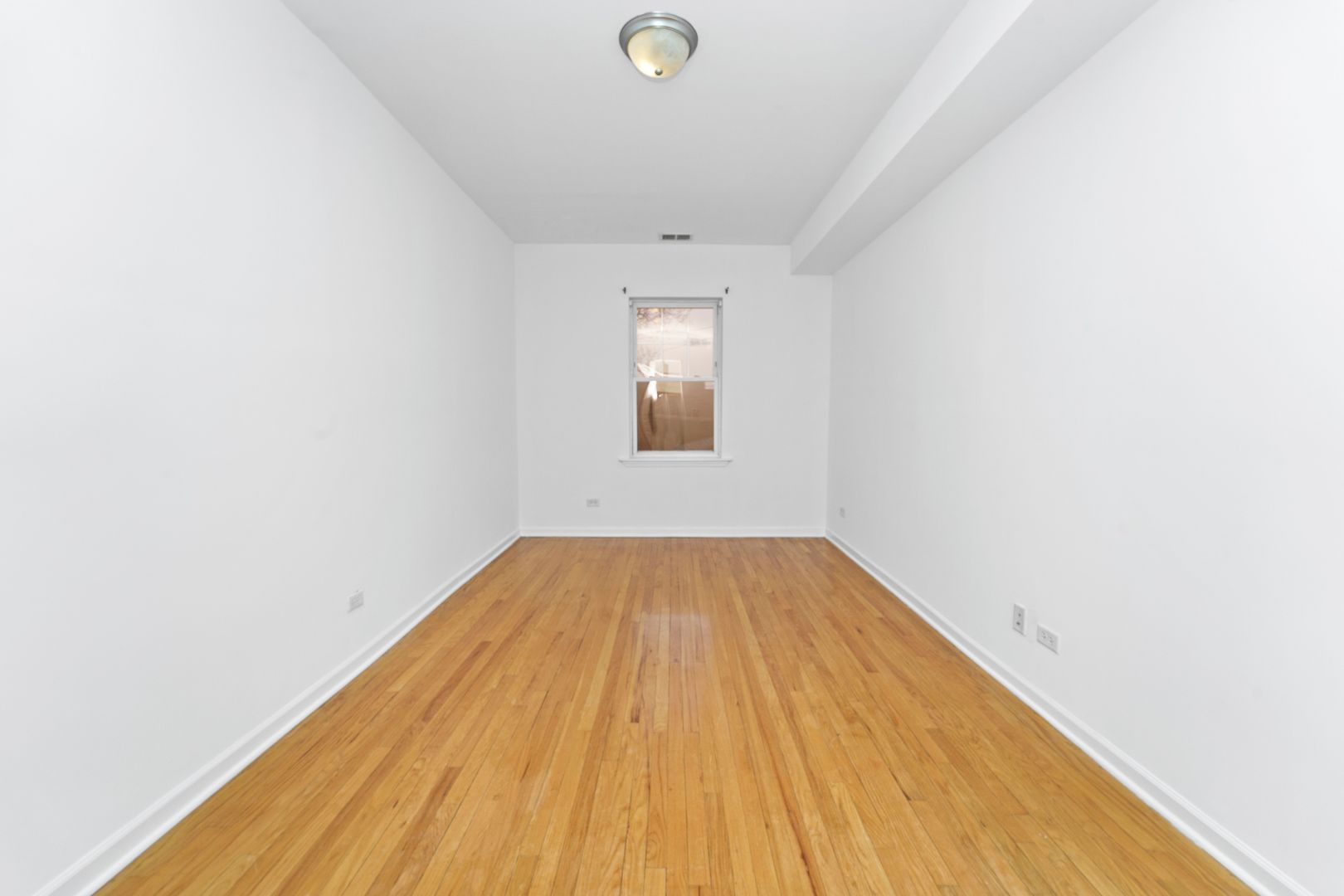 2414 W Bryn Mawr Avenue Unit: 1W