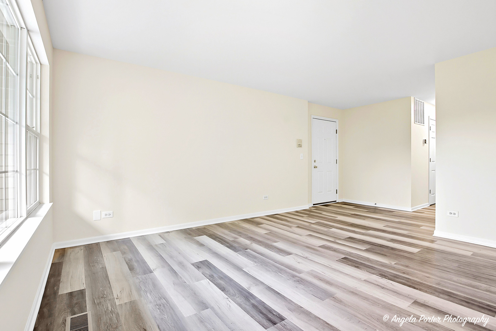 924 N Village Drive Unit: 2