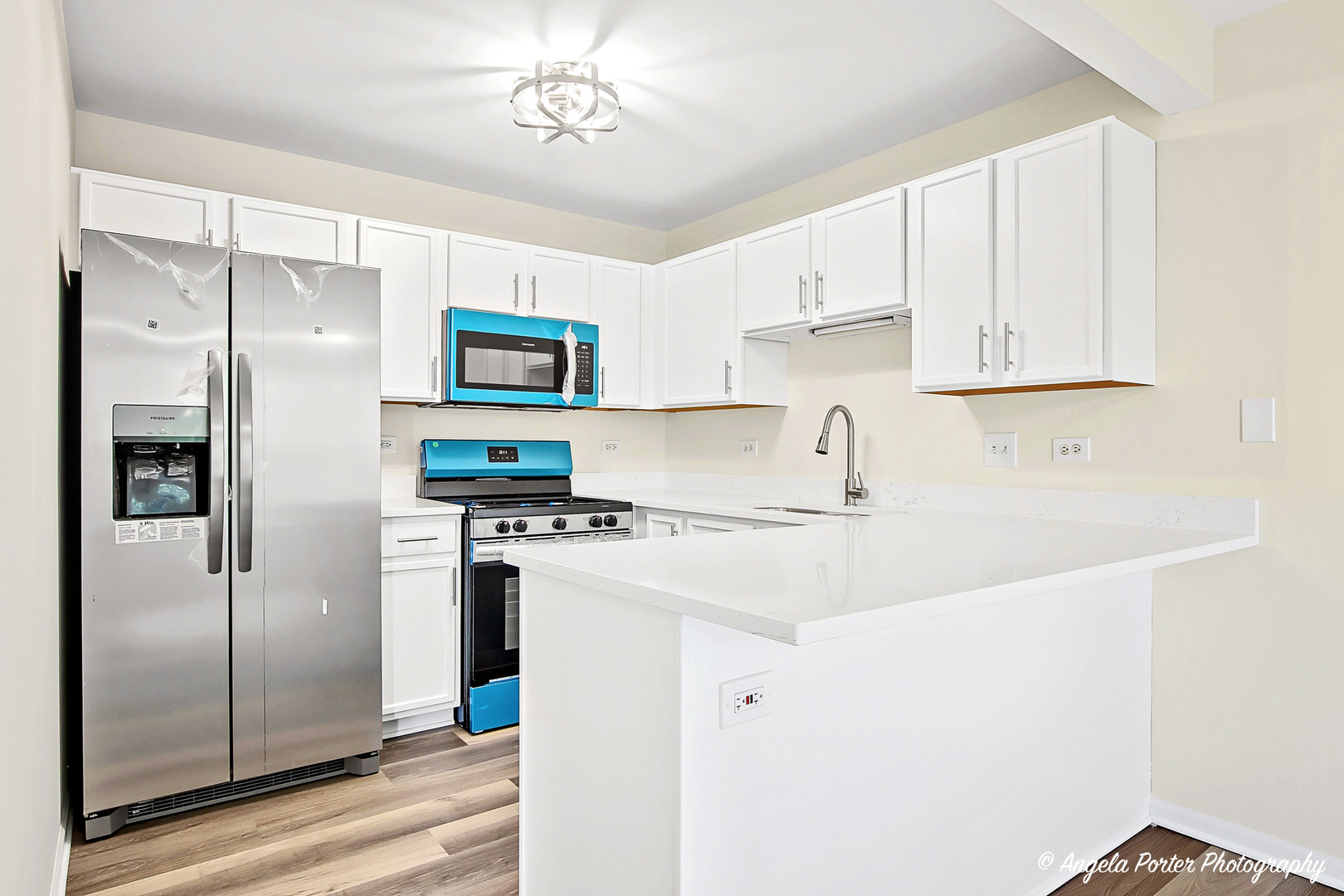 924 N Village Drive Unit: 2