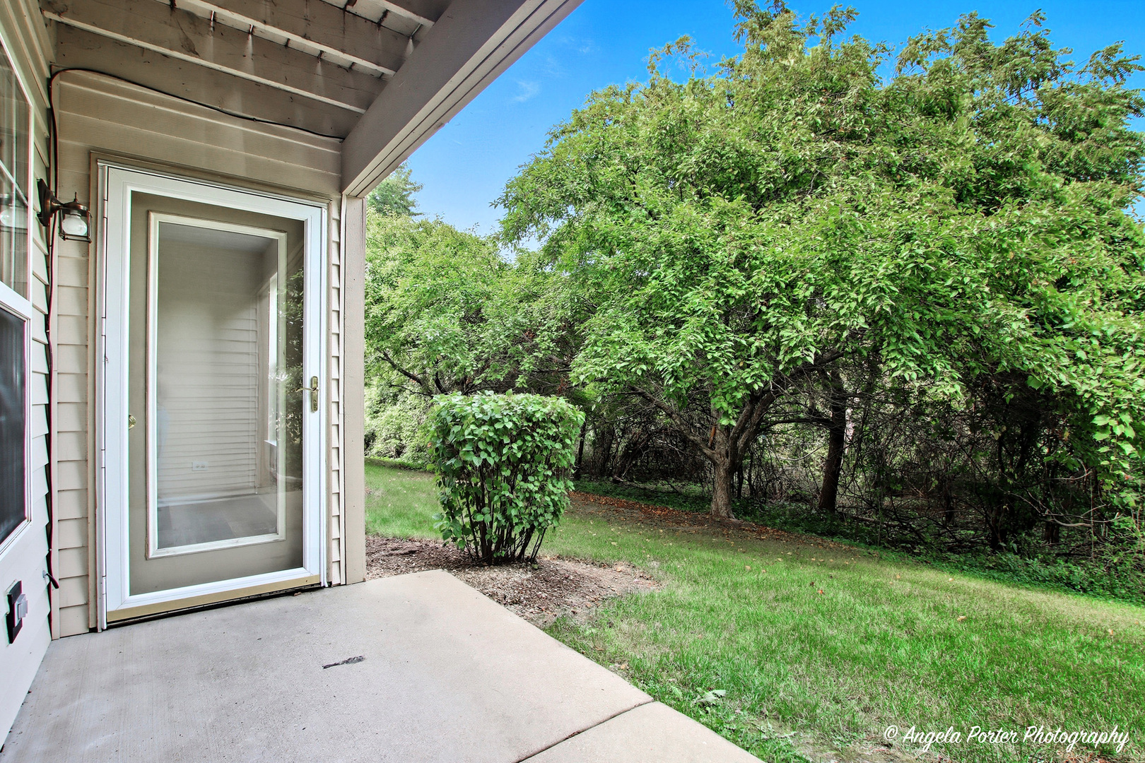 924 N Village Drive Unit: 2