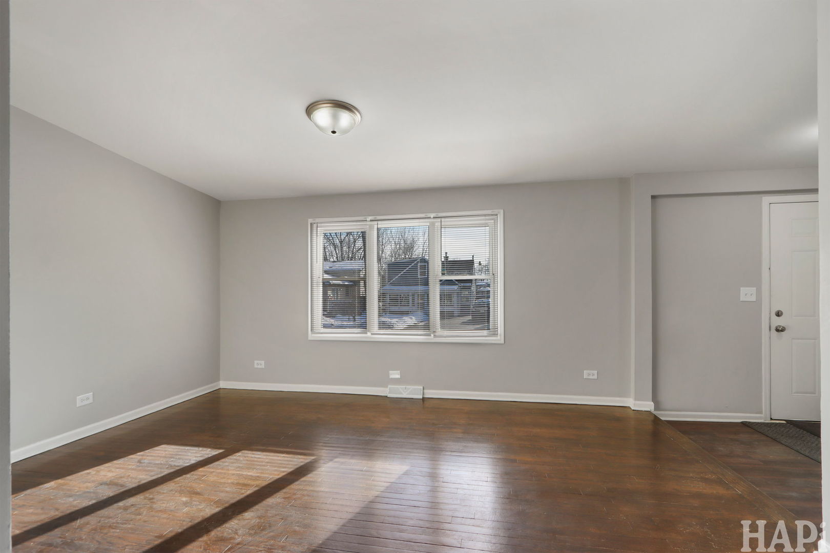 1310 N Poplar Avenue