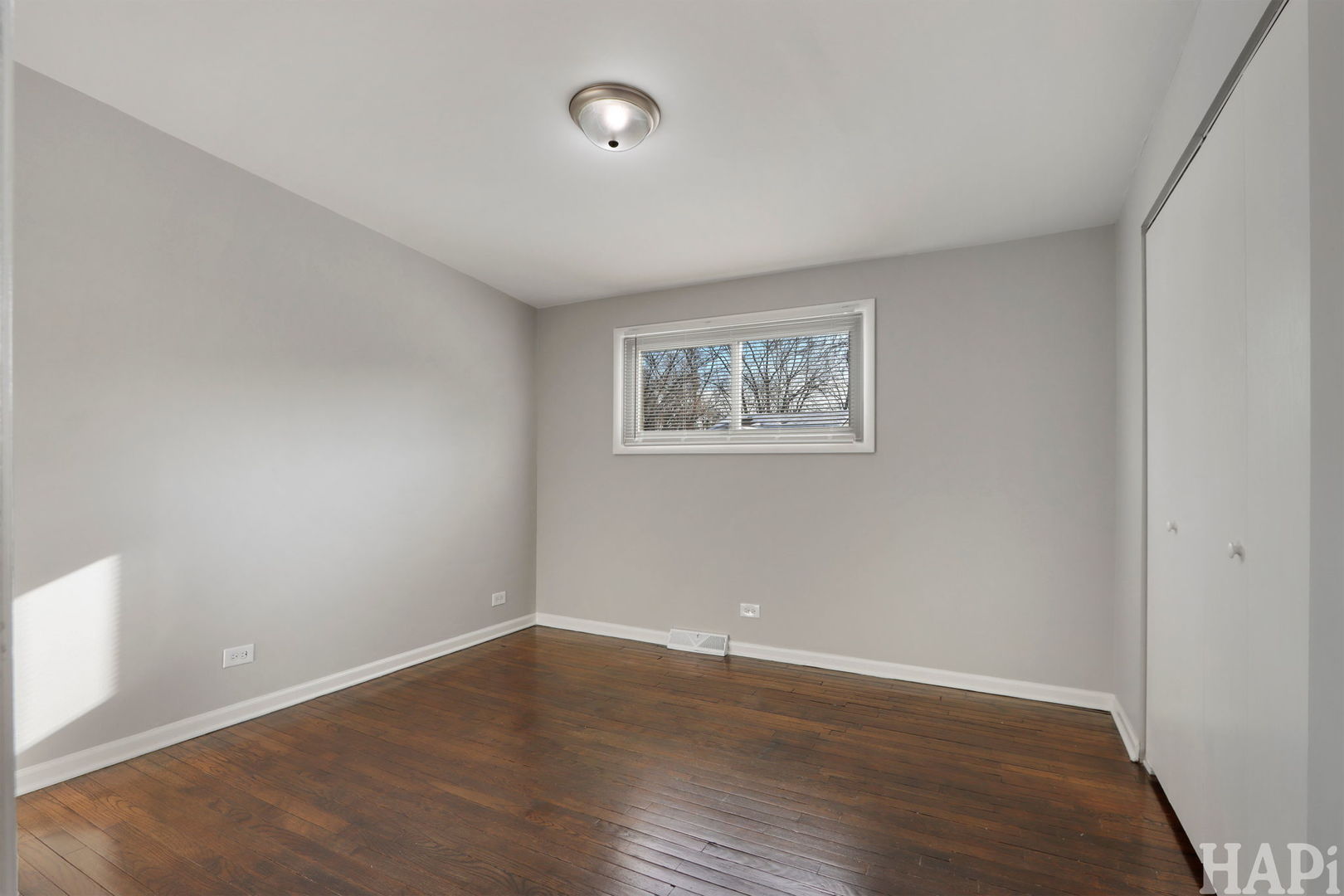 1310 N Poplar Avenue