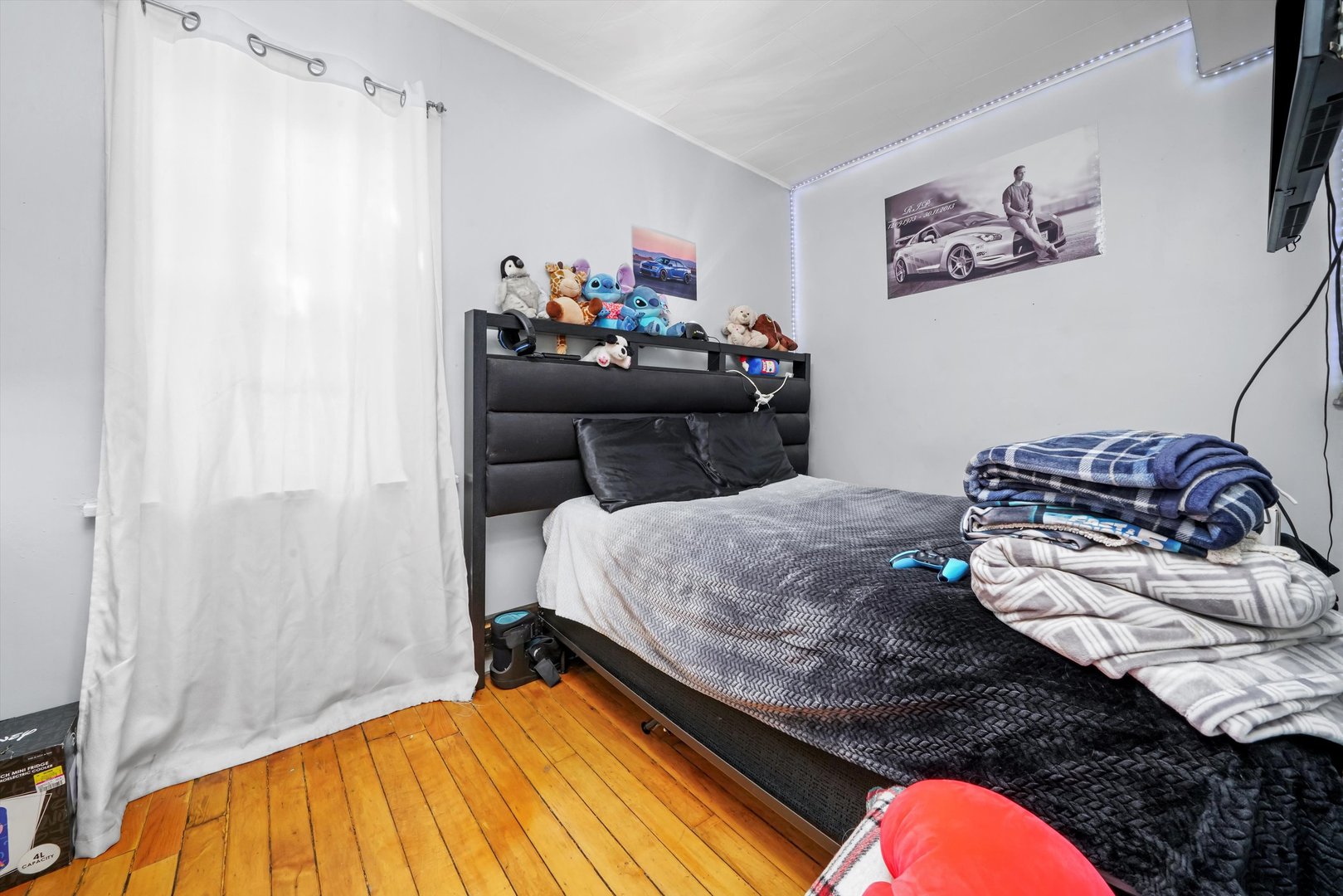 5512 W WRIGHTWOOD Avenue