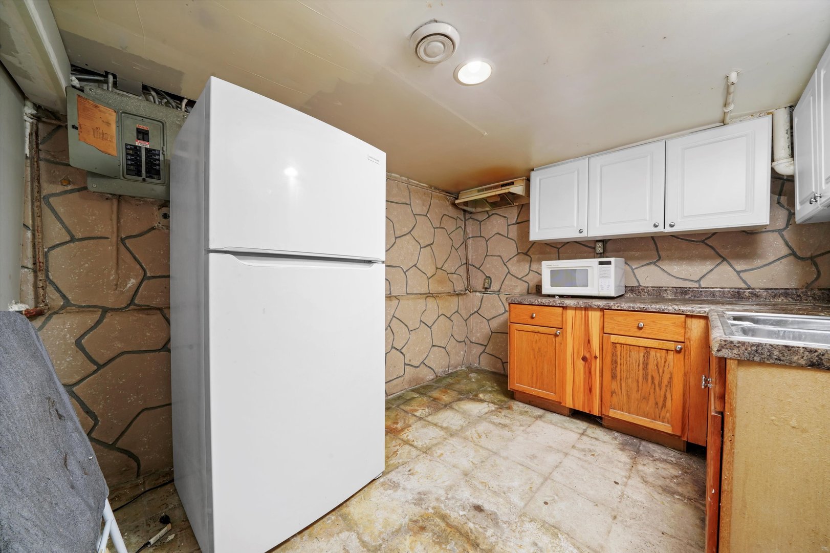 5512 W WRIGHTWOOD Avenue