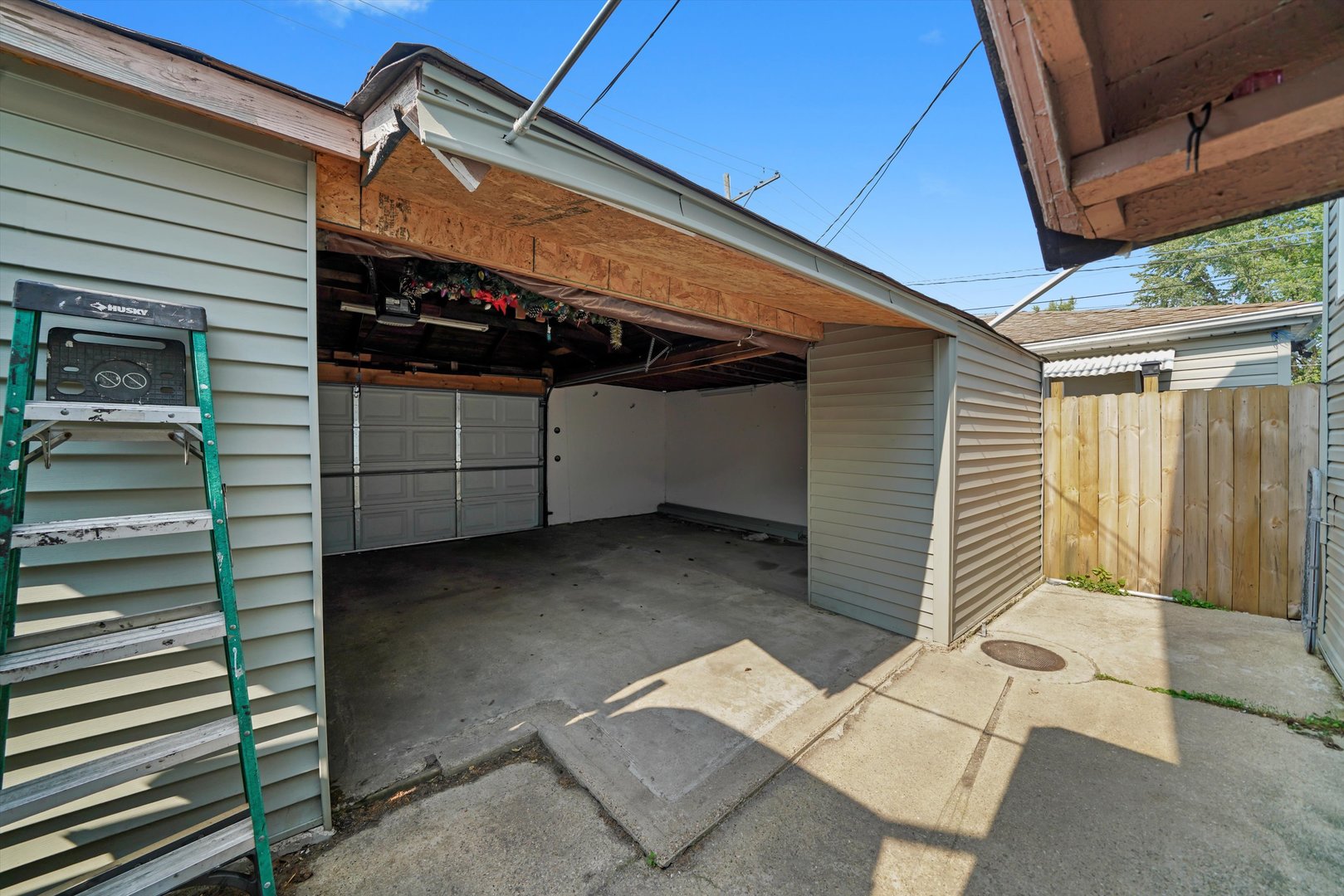 5512 W WRIGHTWOOD Avenue