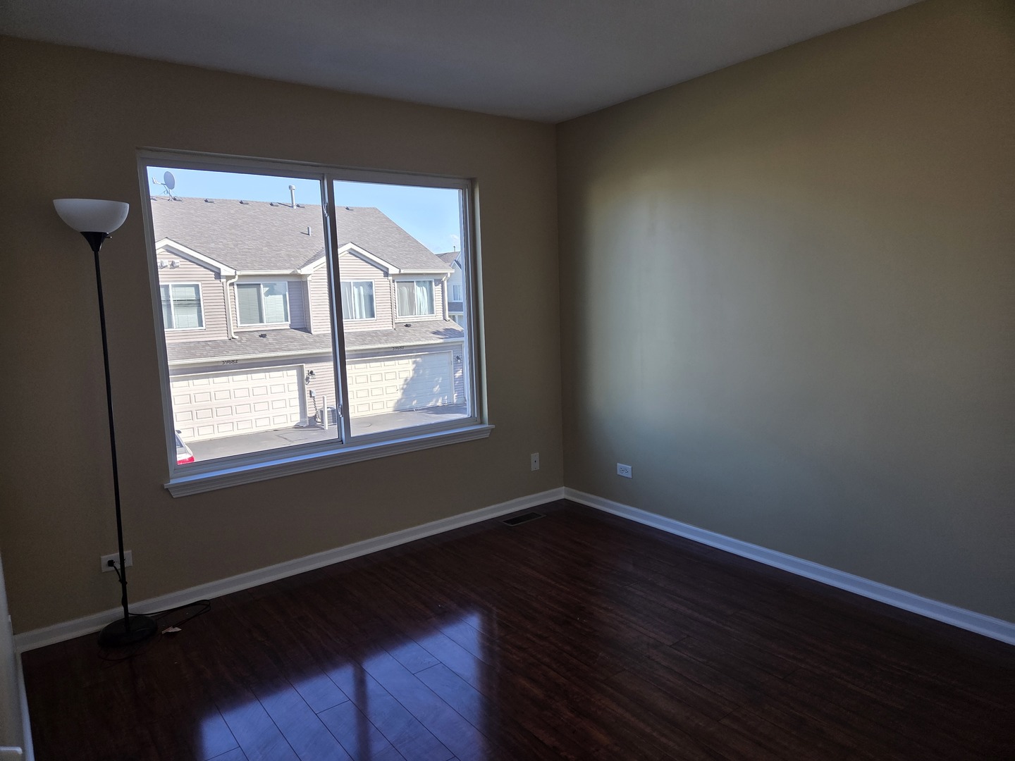 39694 N Warren Lane N Unit: 39694