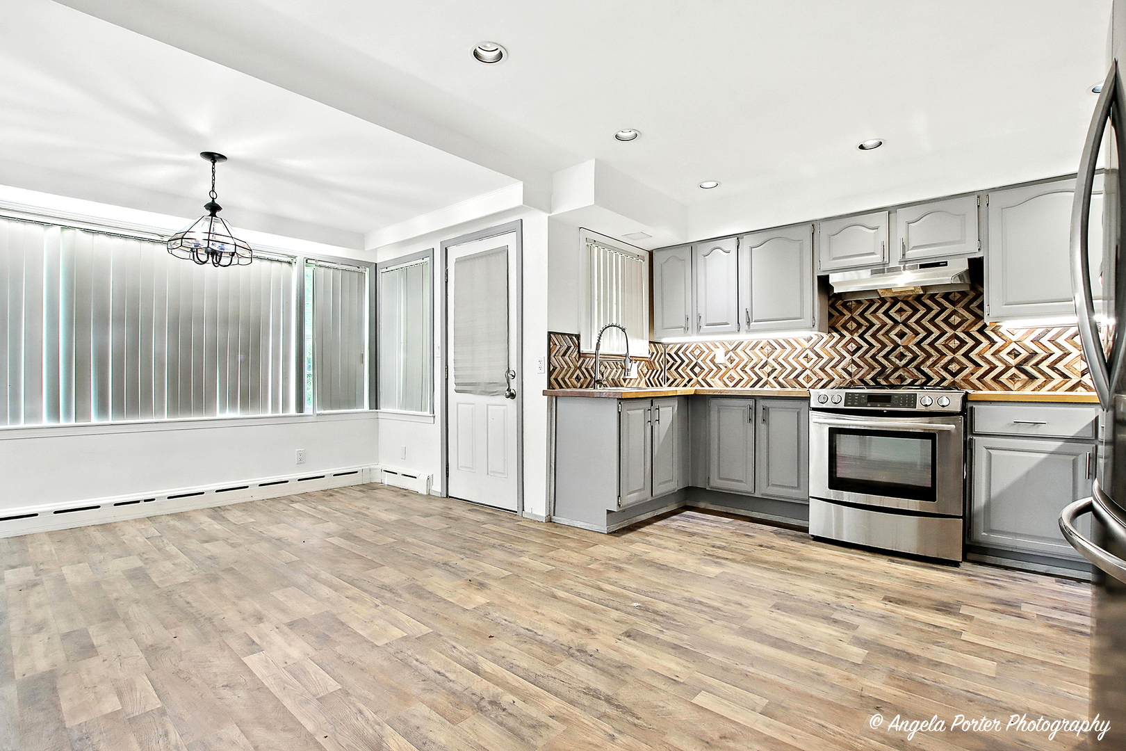 2100 Edina Boulevard