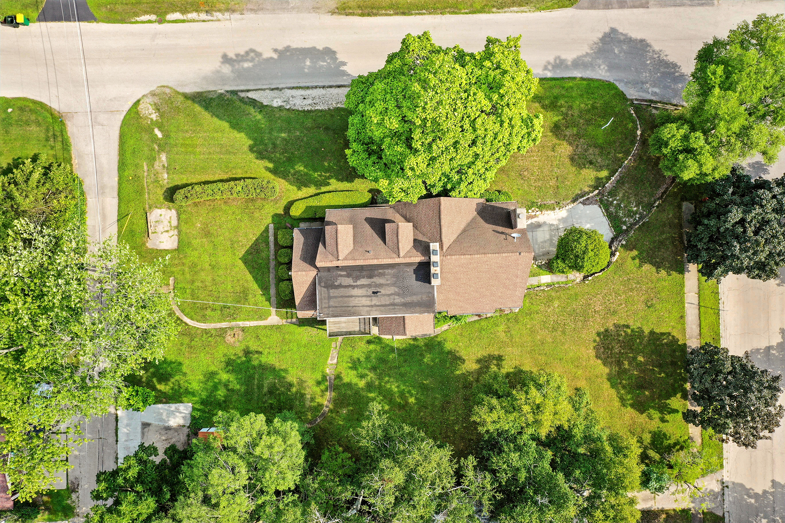 2100 Edina Boulevard