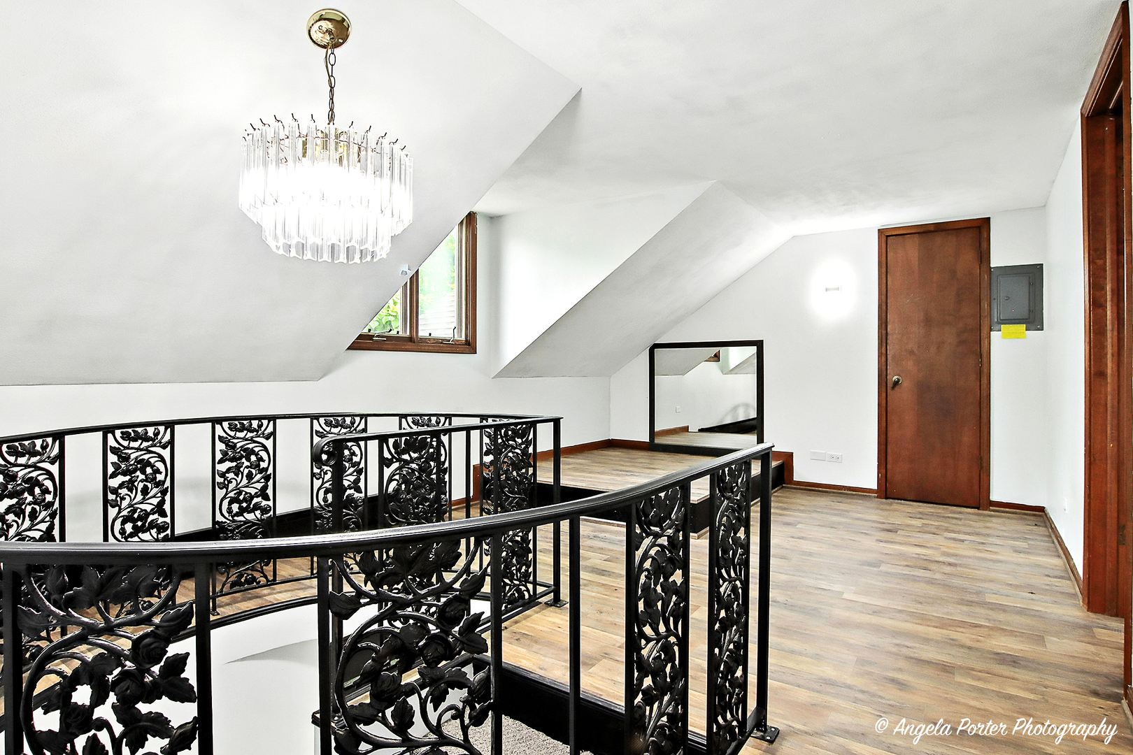 2100 Edina Boulevard