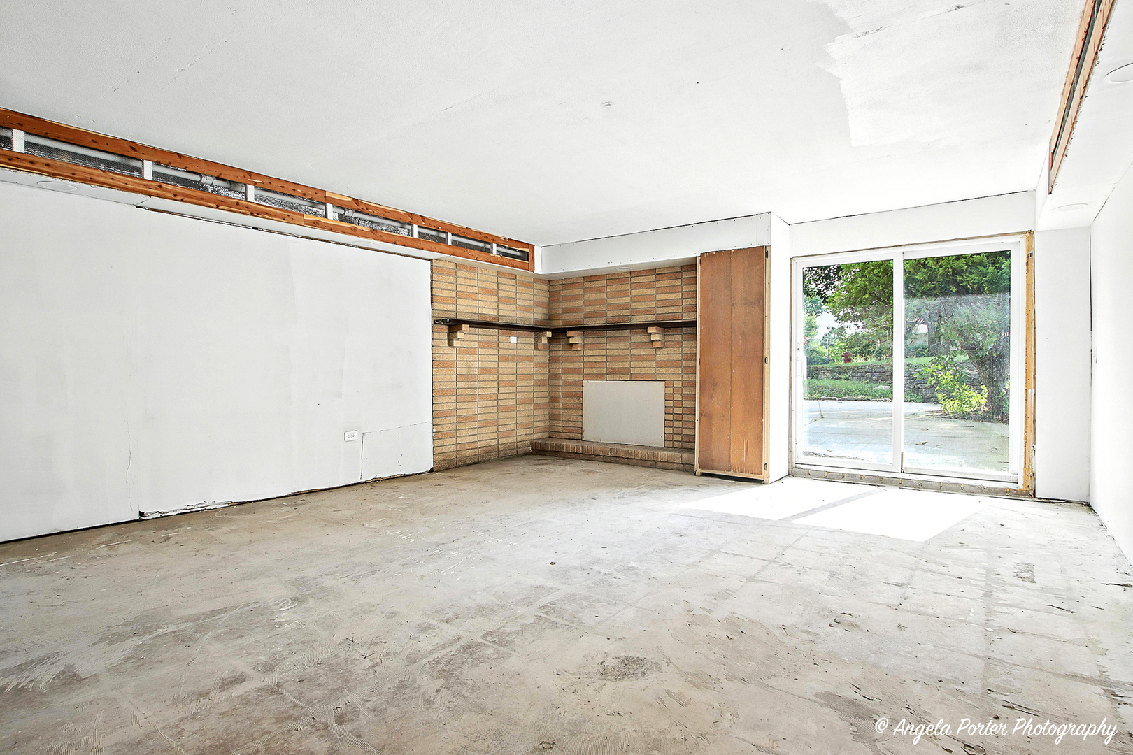 2100 Edina Boulevard