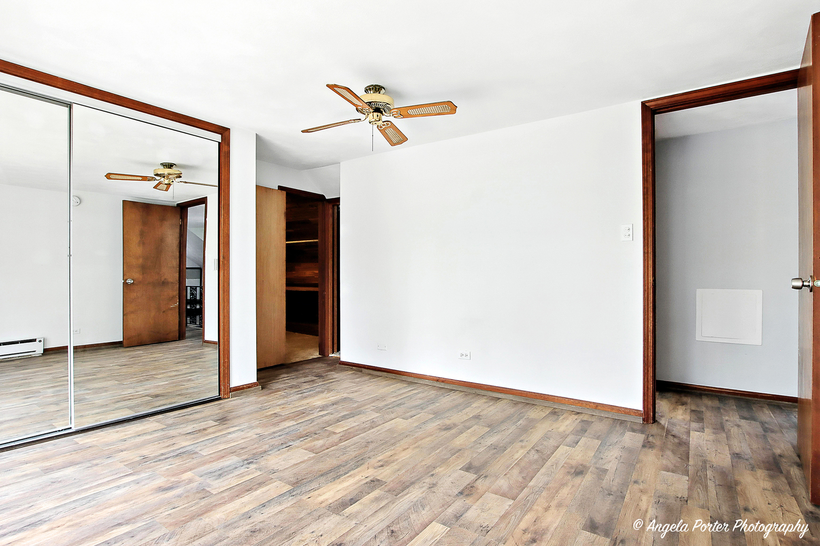 2100 Edina Boulevard