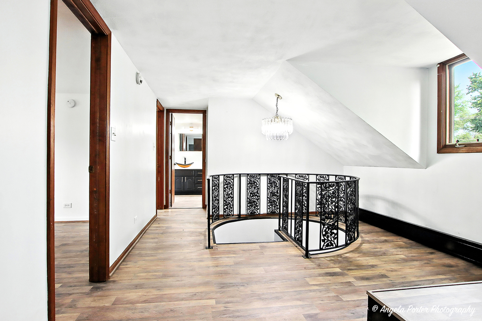 2100 Edina Boulevard