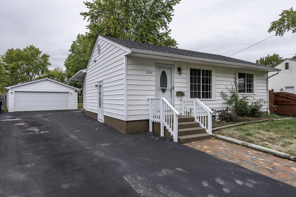 2246 Ottawa Road