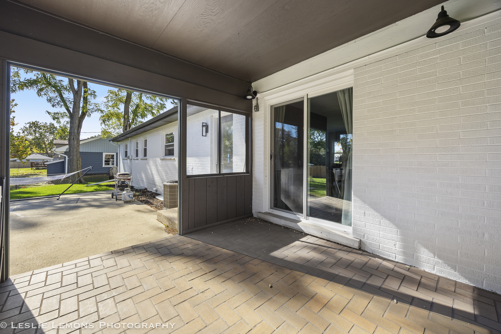 1S325 Buttercup Lane