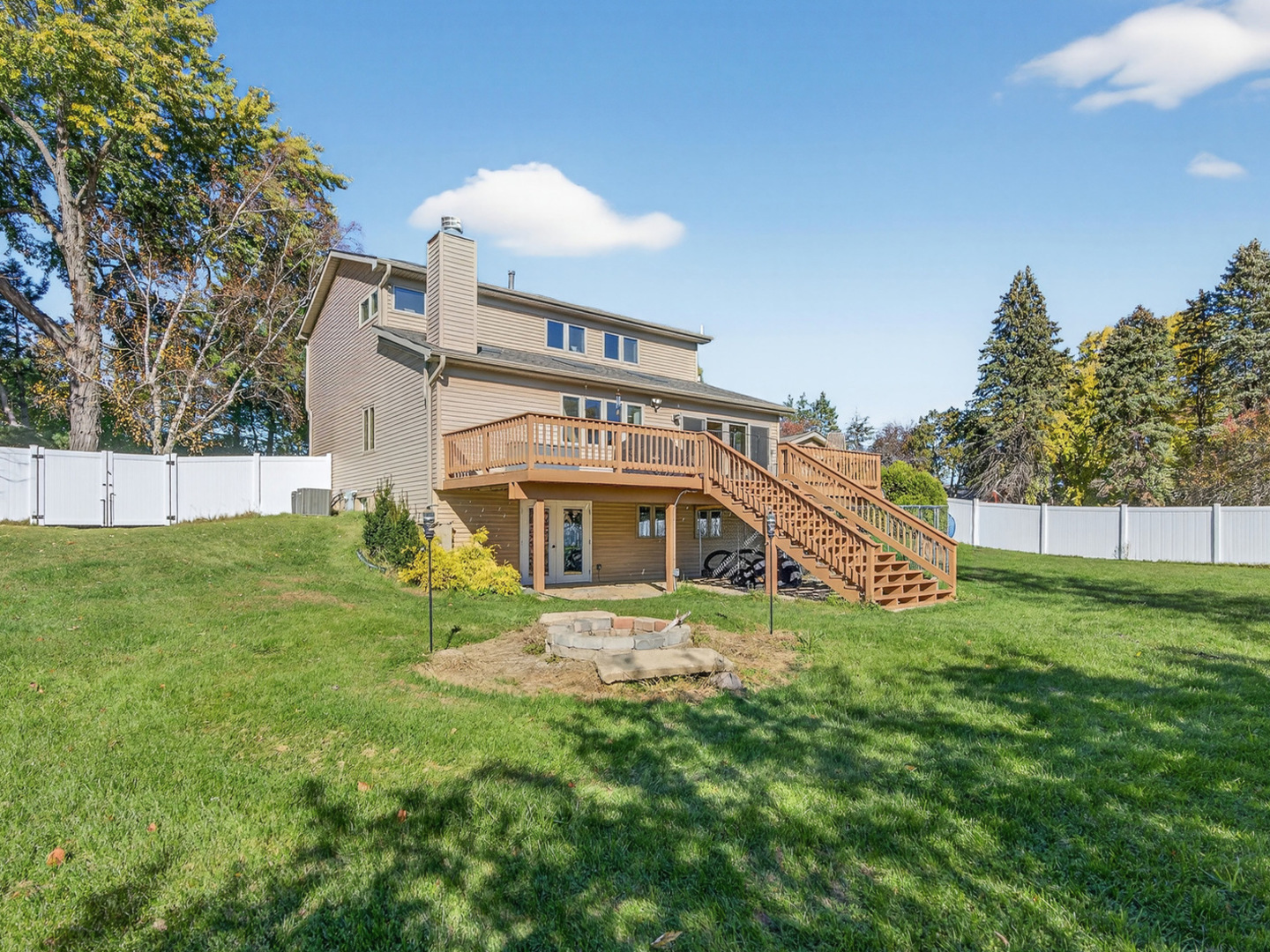 4523 W Crystal Lake Road