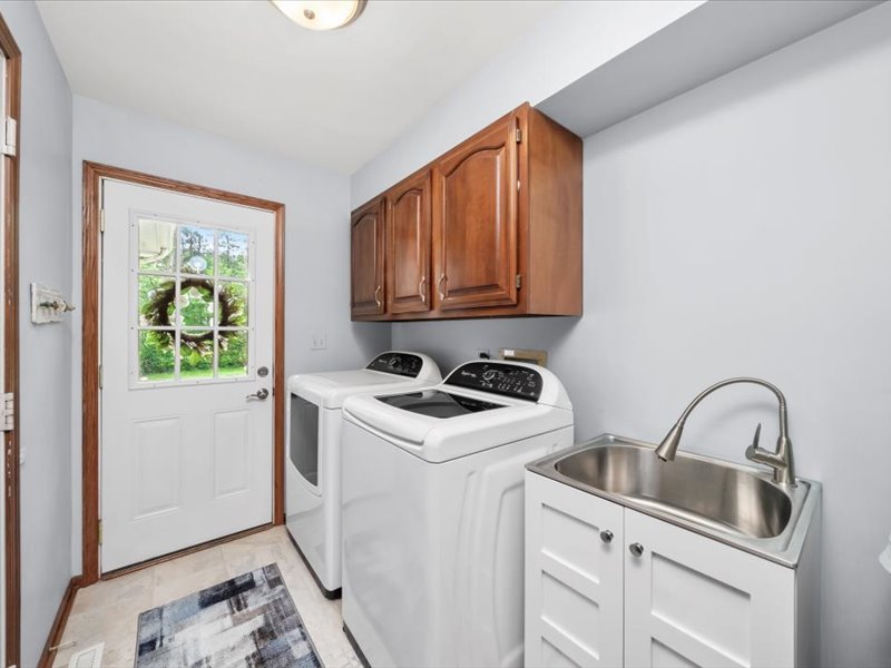 1625 Churchill Court