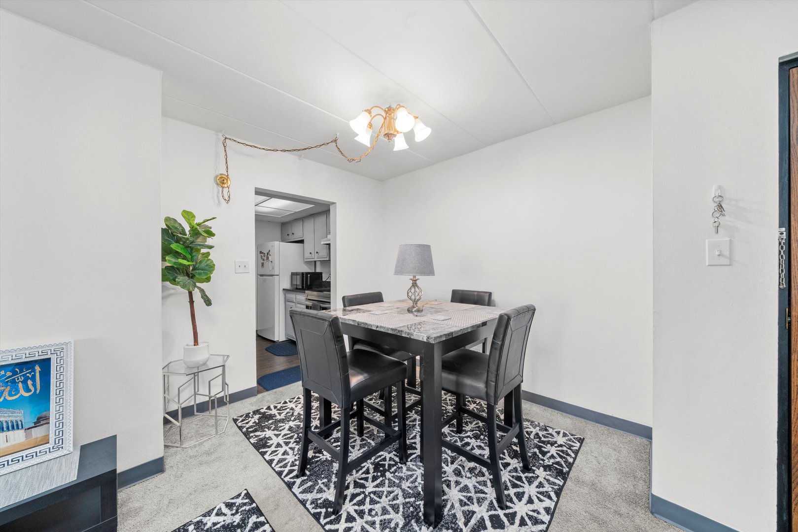 7945 S Oketo Avenue Unit: 404
