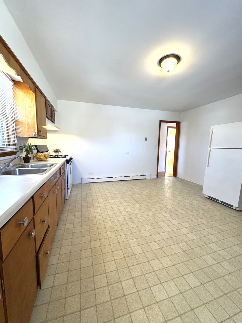 1915 Seymour Avenue Unit: 2