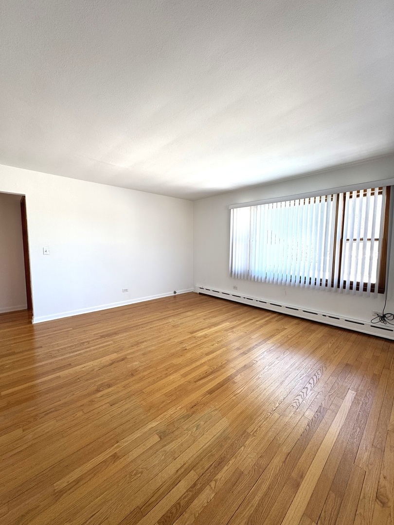1915 Seymour Avenue Unit: 2